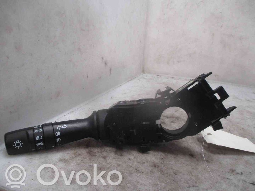 KIA Rio Manetă semnalizator 
