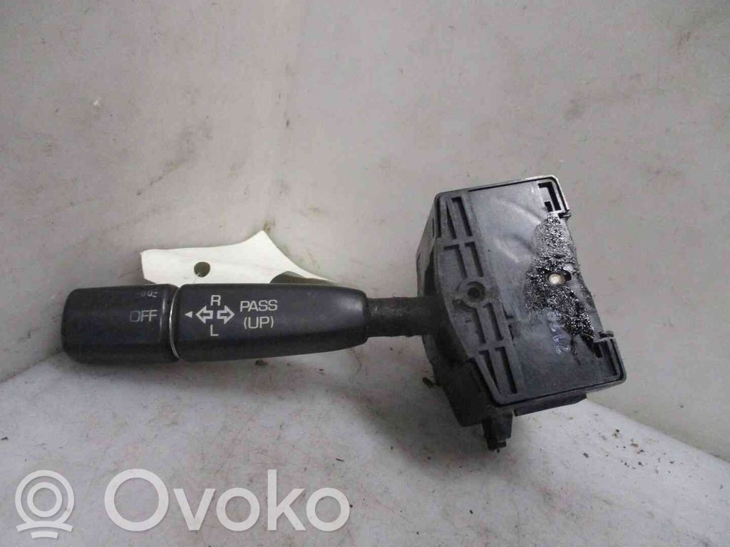 Mitsubishi Canter Suuntavilkun vipu 