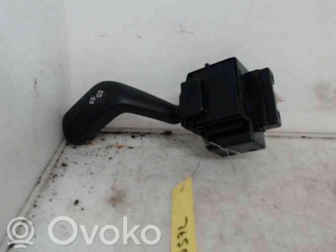Commodo de clignotant   1383687,21300572,2497581,VDMS4