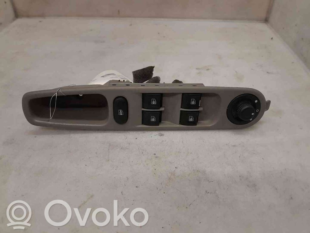 Renault Zoe Comutator comandă geamuri electrice 