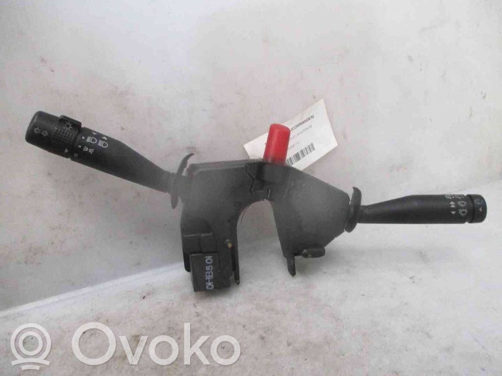 Ford Puma Leva/interruttore dell’indicatore di direzione e tergicristallo 
