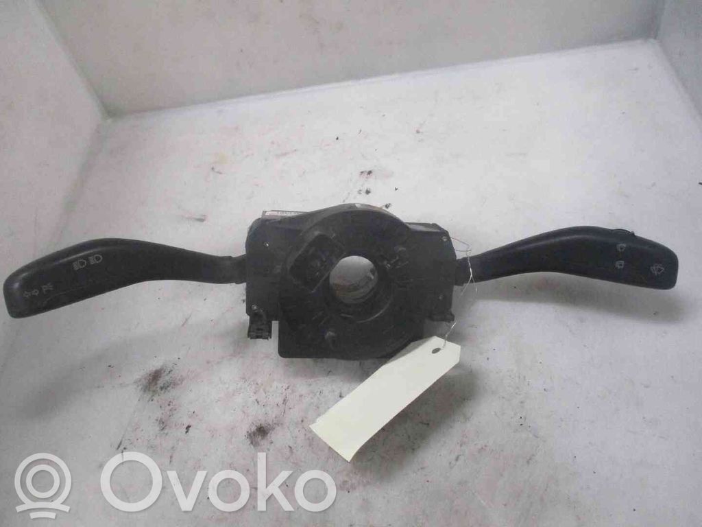 Volkswagen Polo Bloc semnalizator și ștergător parbriz
