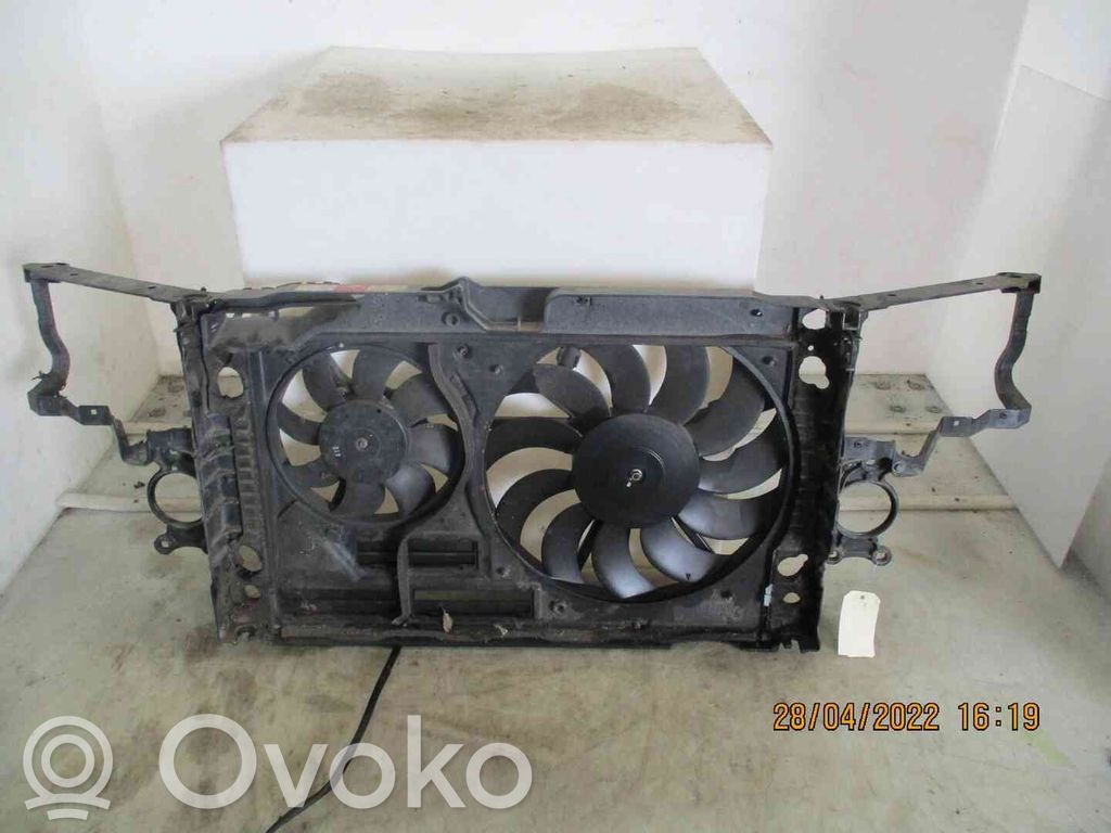Audi A8 S8 D2 4D Radiatorių panelė 
