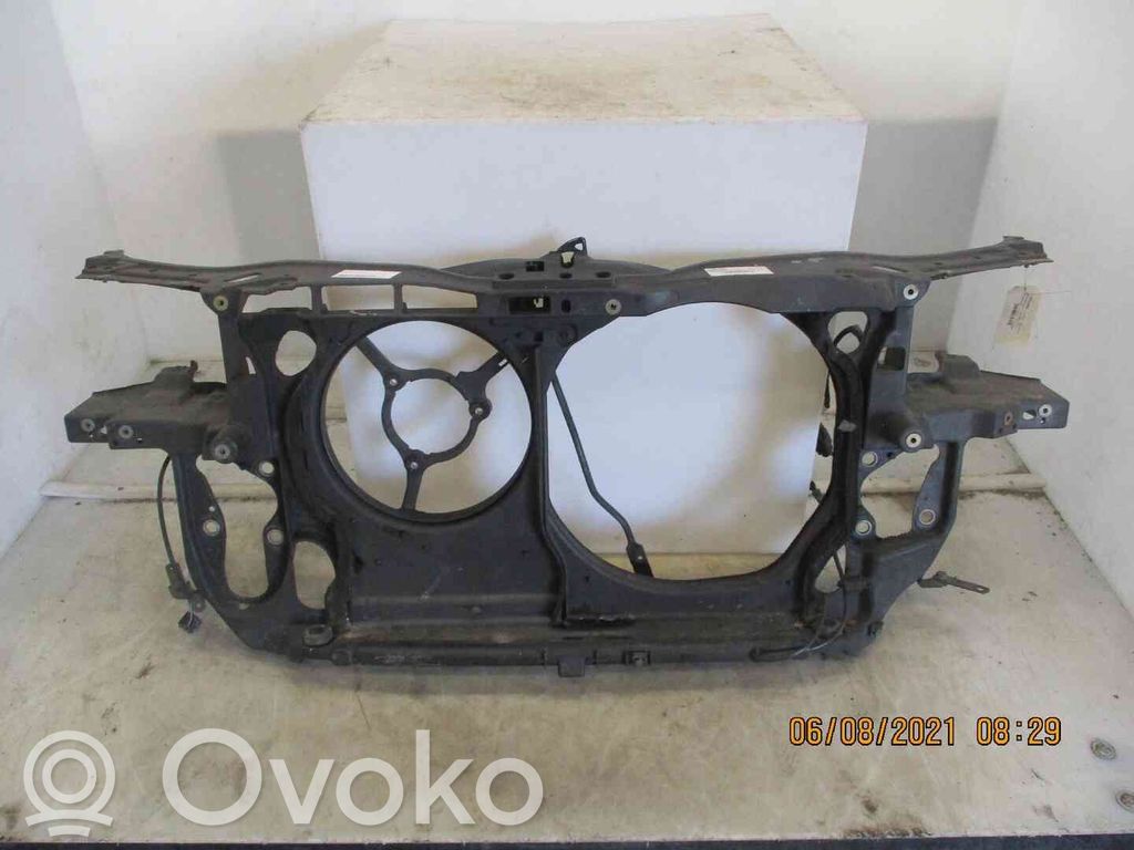 Volkswagen Passat Alltrack Panou suport radiator 