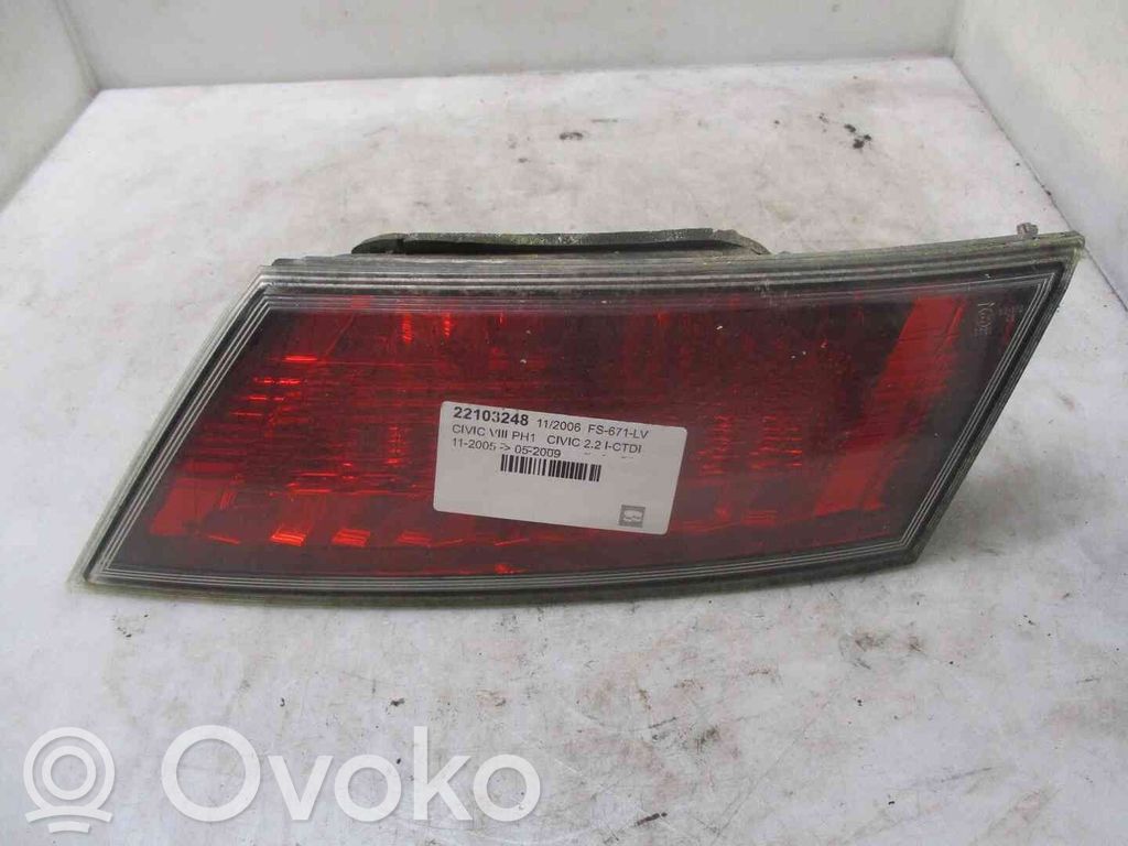Honda Civic Lampă spate în capacul portbagajului 