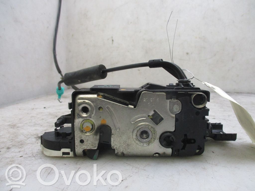 Peugeot 207 CC Serratura portiera anteriore 