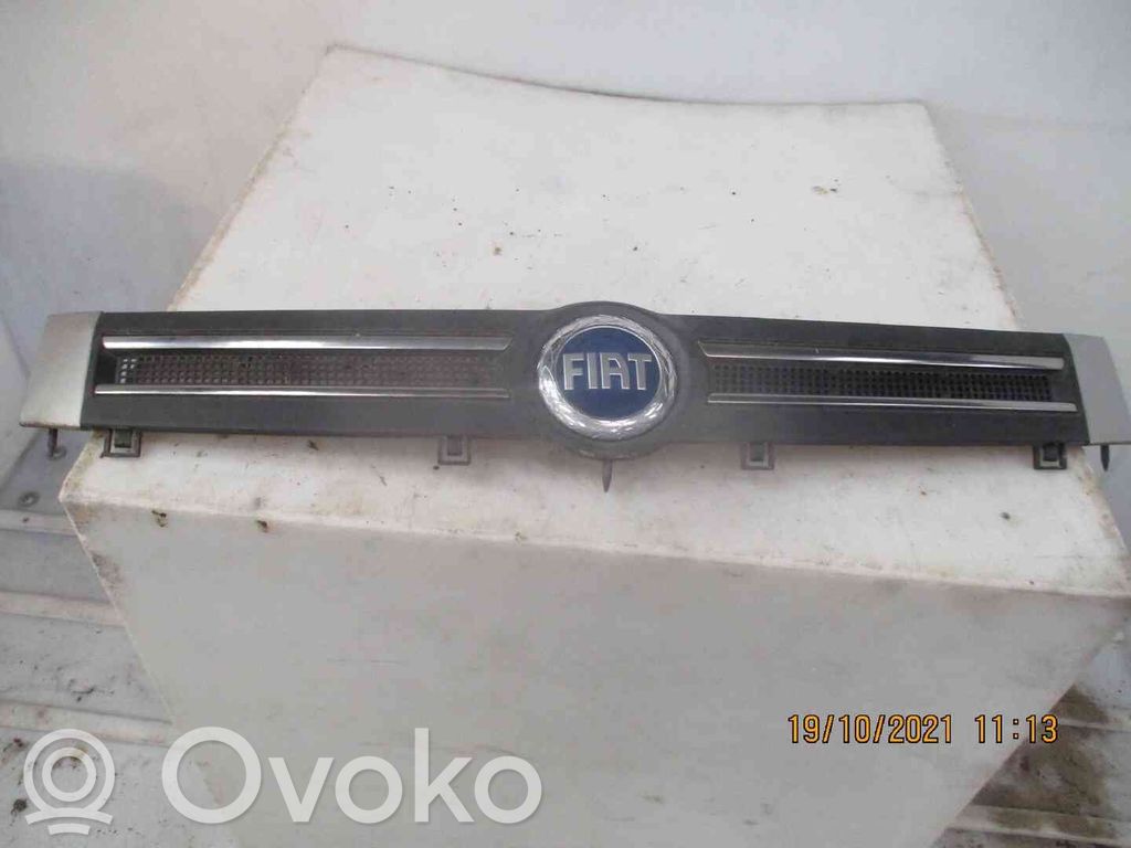 Fiat Panda II Grilă radiator față 
