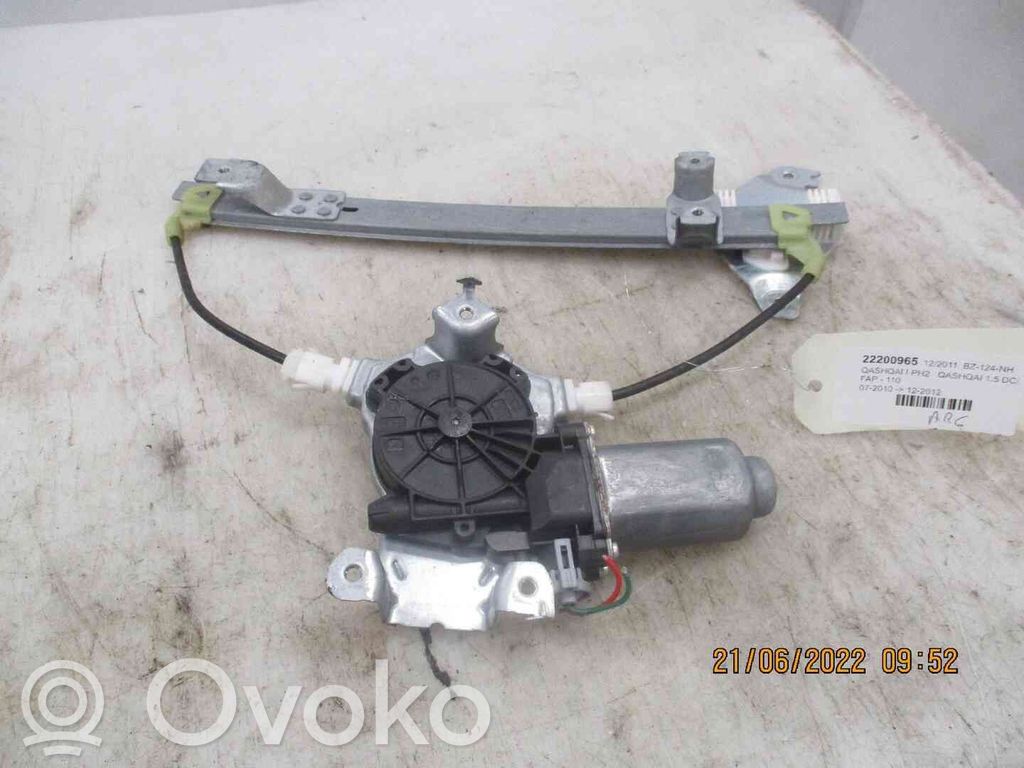 Nissan Qashqai Alzacristalli della portiera posteriore con motorino