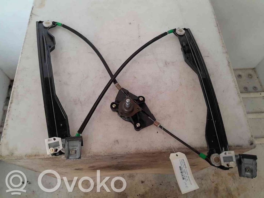 Skoda Fabia Mk1 (6Y) Alzacristalli manuale della portiera anteriore
