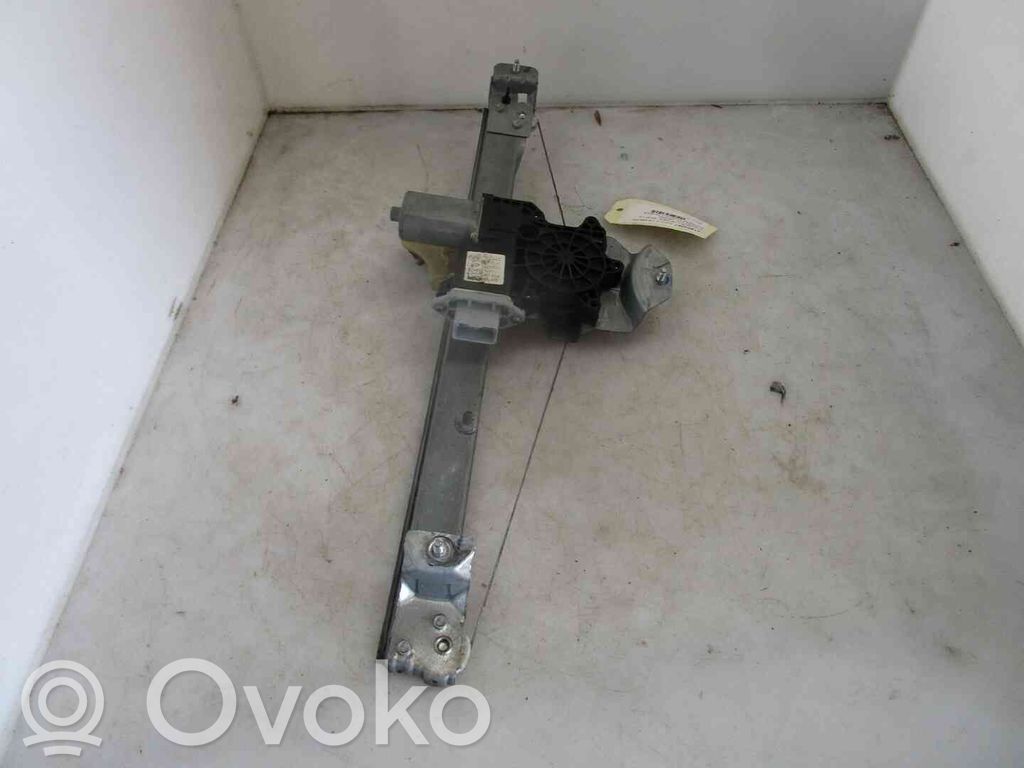 Renault Clio IV Macara ușă față cu motor 
