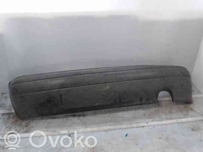 Nissan Micra Bară spate 