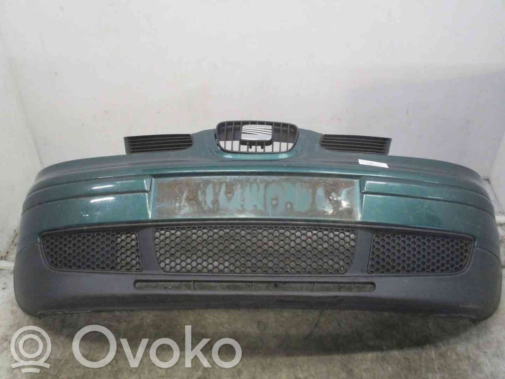 Seat Arosa Parachoques delantero 