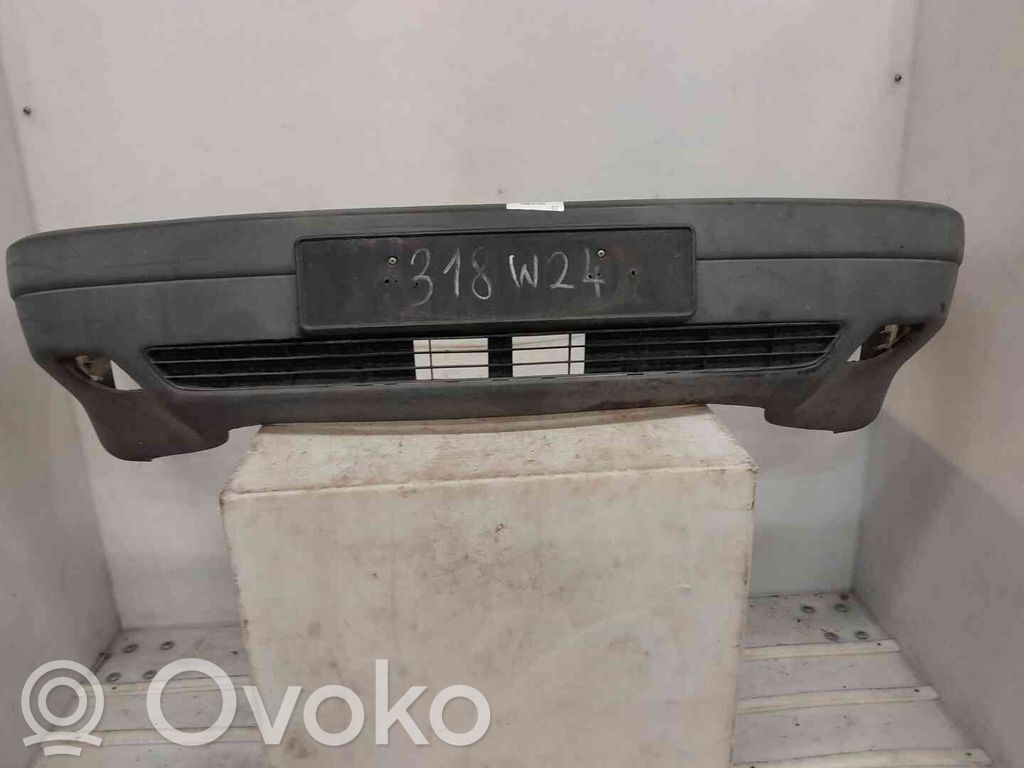 Audi 80 90 S2 B4 Priekšējais bamperis 