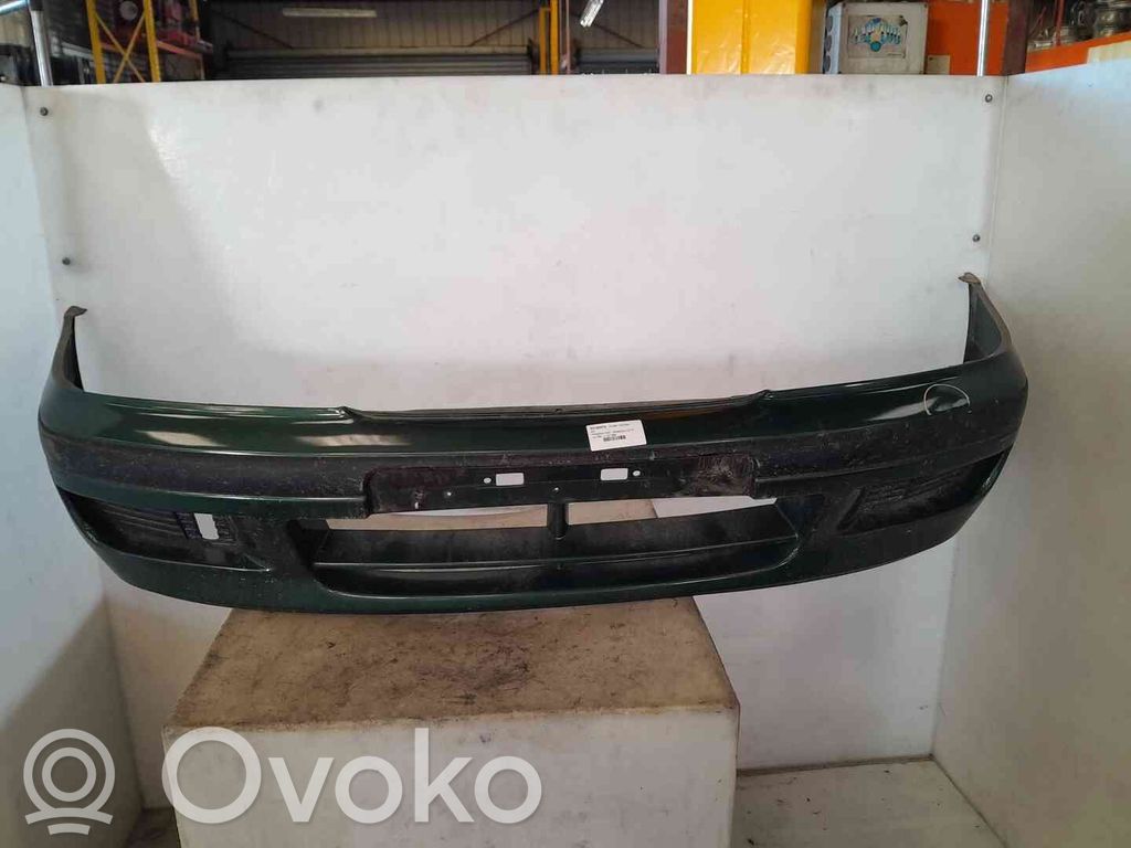 Nissan Primera Parachoques delantero 