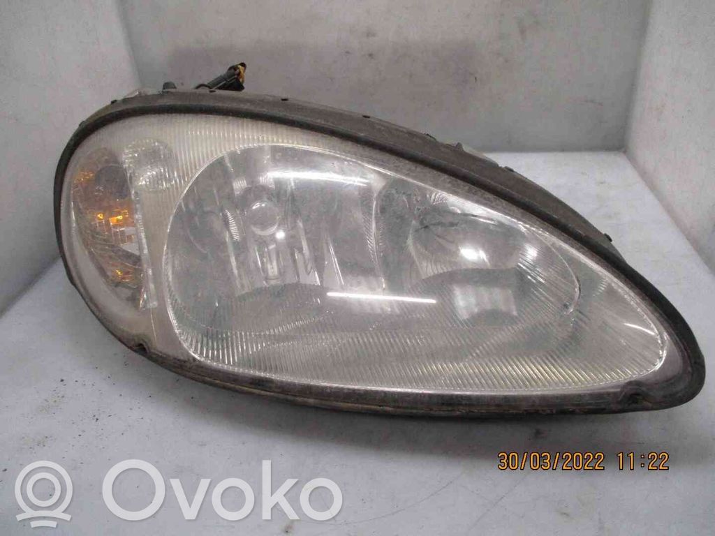 Chrysler PT Cruiser Lampa przednia 