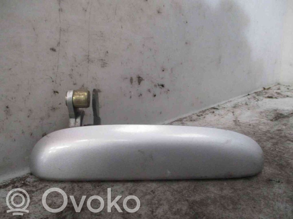 Toyota Yaris Manecilla externa puerta trasera