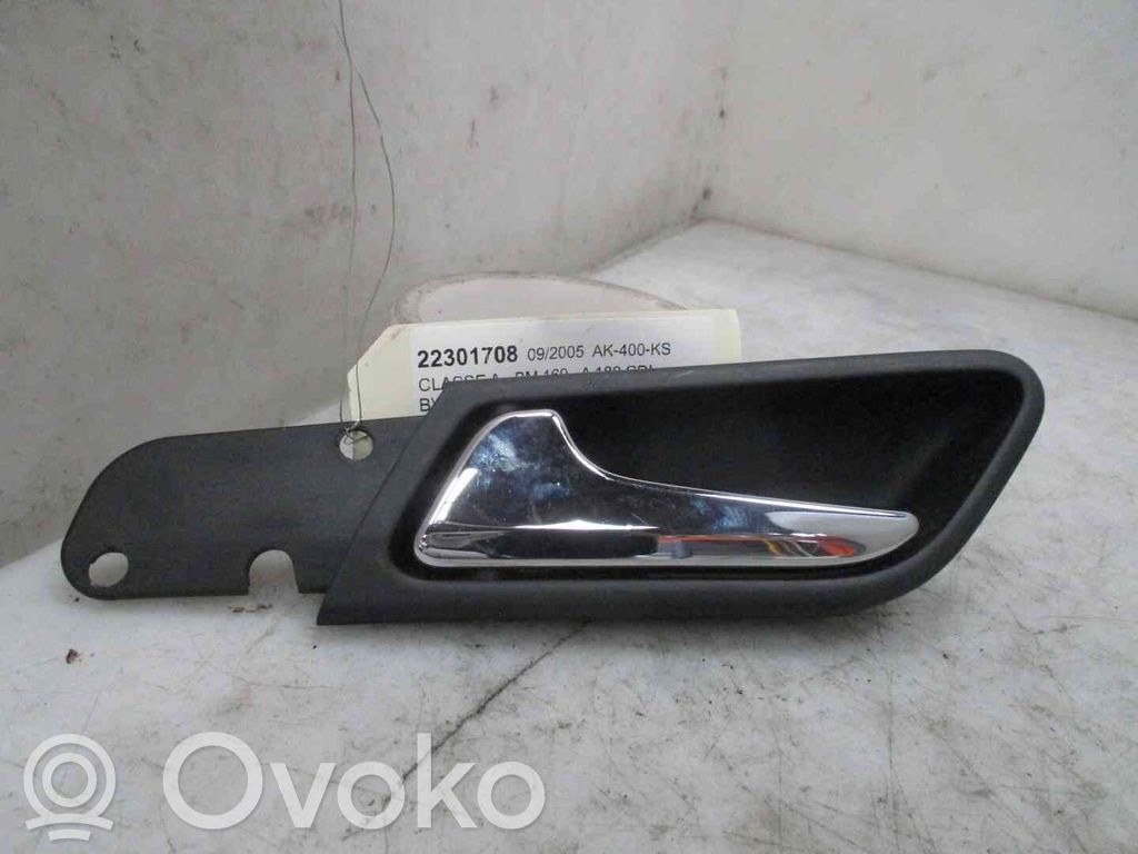Mercedes-Benz A W169 Manecilla interna puerta trasera 