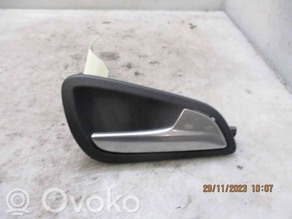 Ford Focus Rear door interior handle 