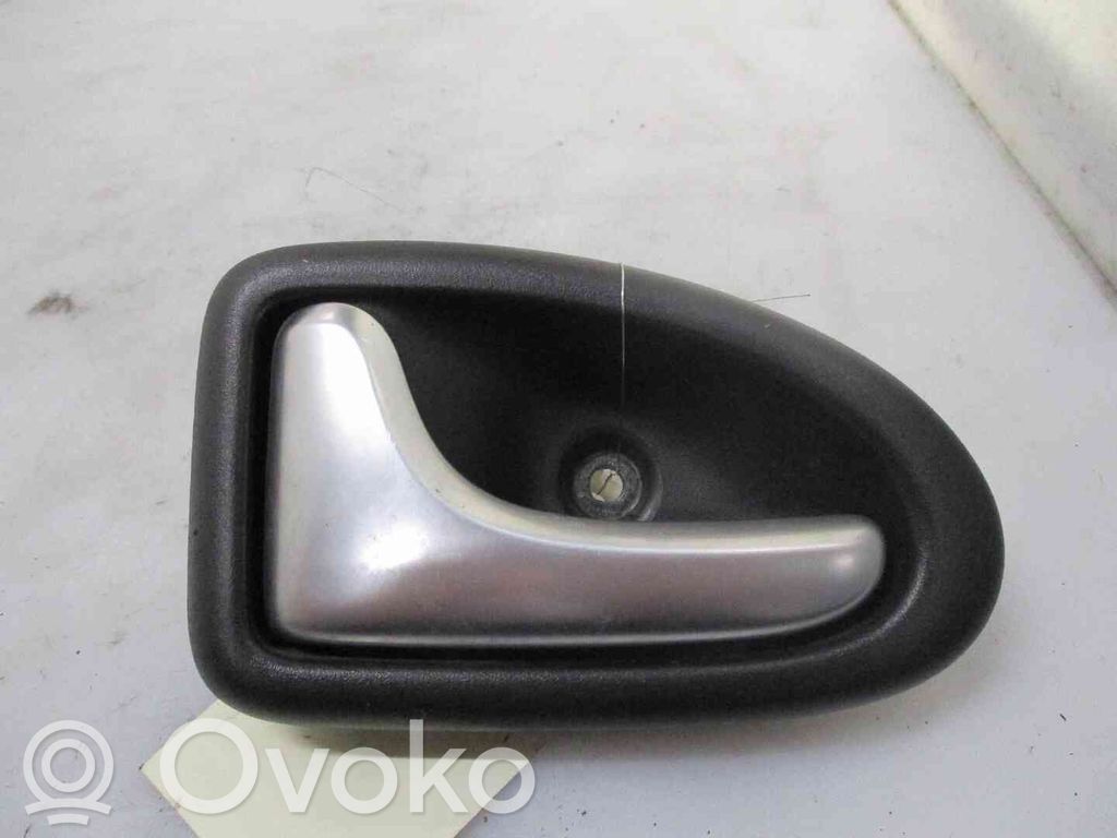 Manecilla interna puerta trasera   8200633089,22200592,2540374,VDMS4