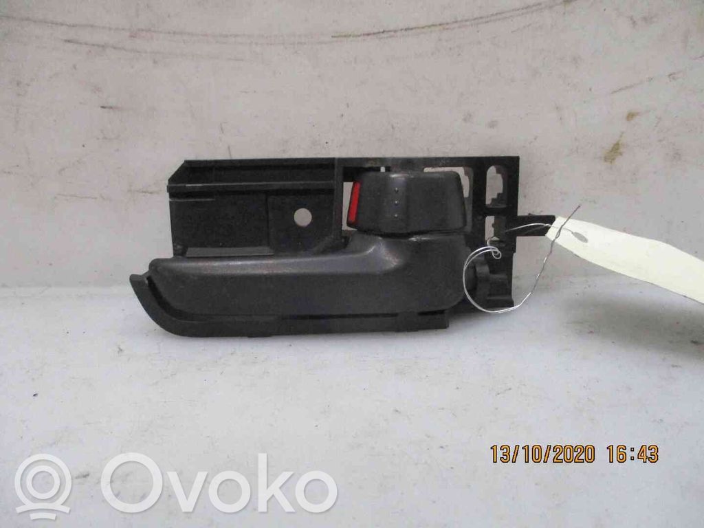 Klamka wewnętrzna drzwi przednich   93195905,22000815,2527311,VDMS4