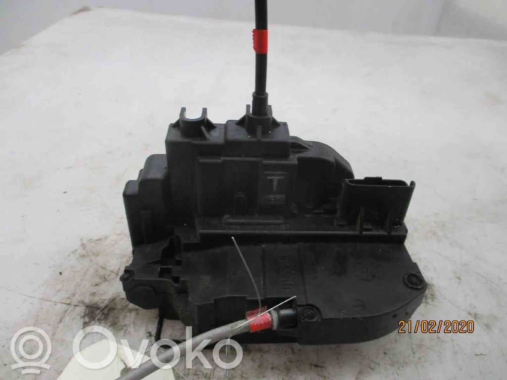 Nissan Note (E11) Zamek drzwi przednich 