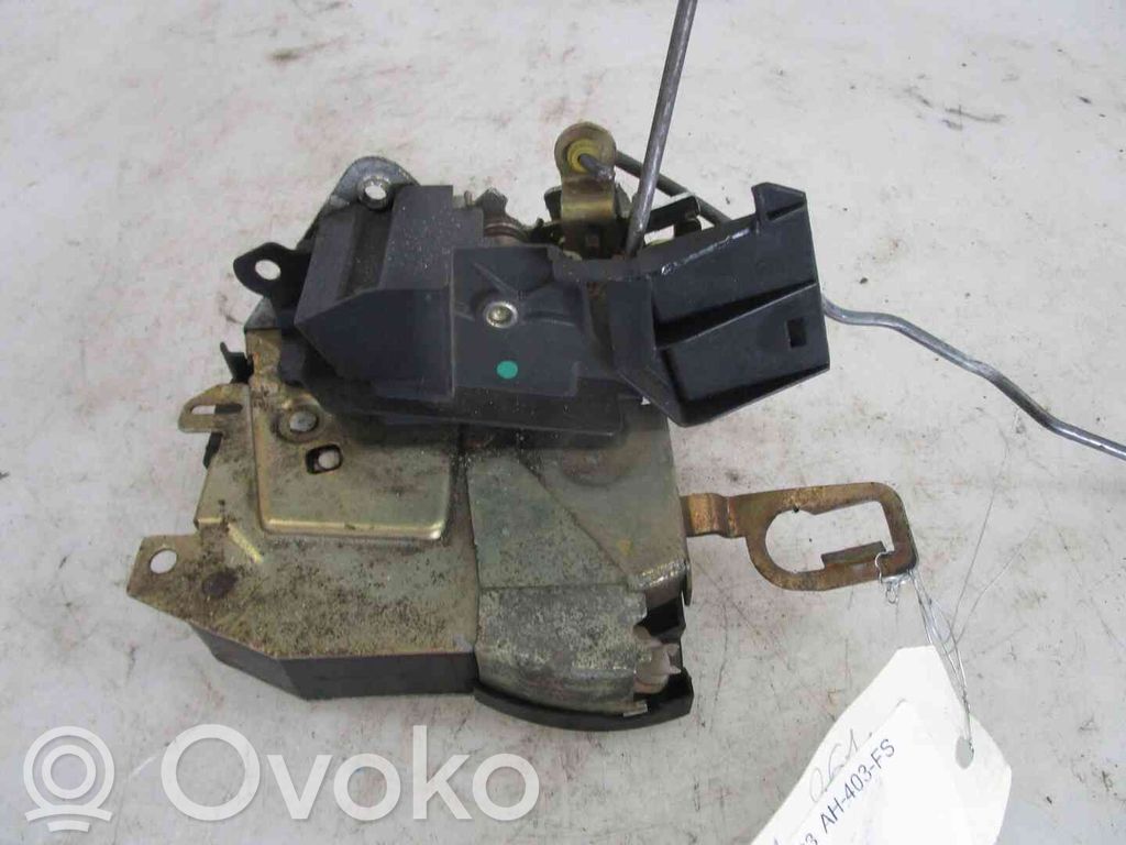 BMW 3 E36 Priekinė durų spyna 