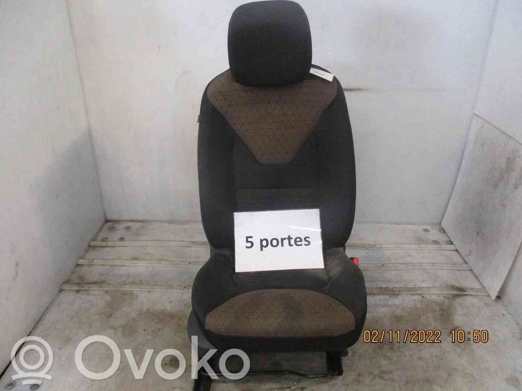 Renault Clio IV Fotel przedni pasażera 