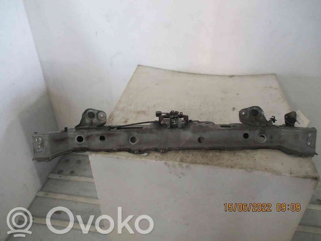 Toyota Yaris Radiateur panneau supérieur d'admission d'air
