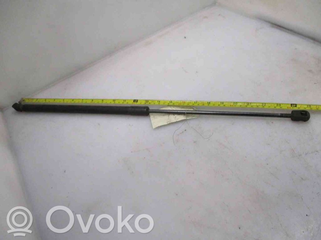 Opel Corsa D Takaluukun tuen kaasujousi 