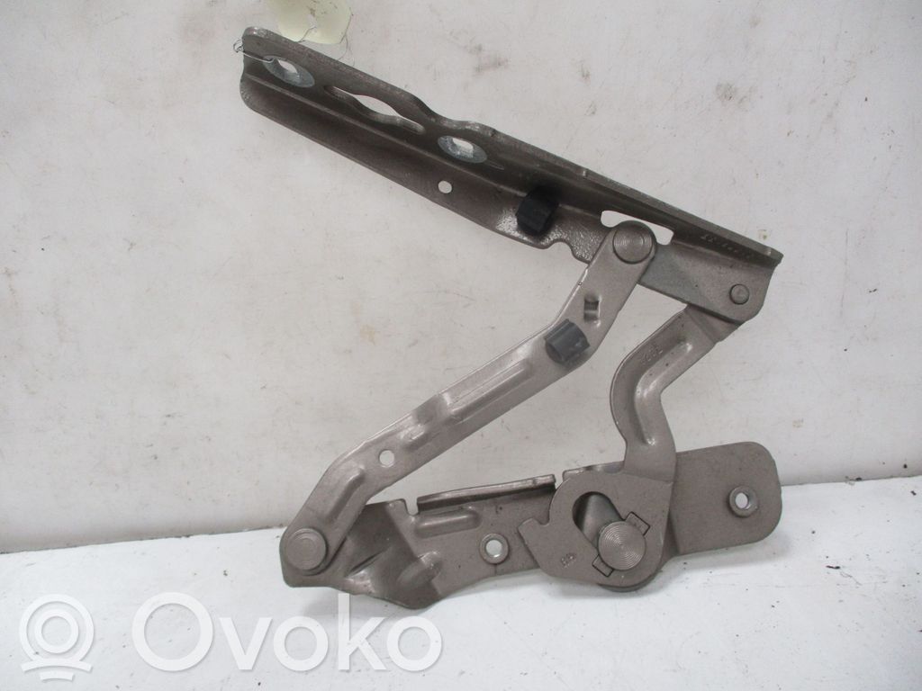 Konepellin saranat   2003247,22400031,2586657,VDMS4