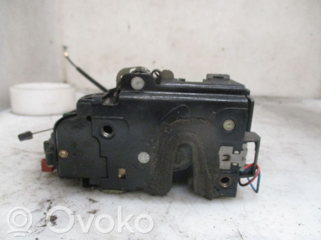 Skoda Fabia Mk1 (6Y) Serratura portiera posteriore
