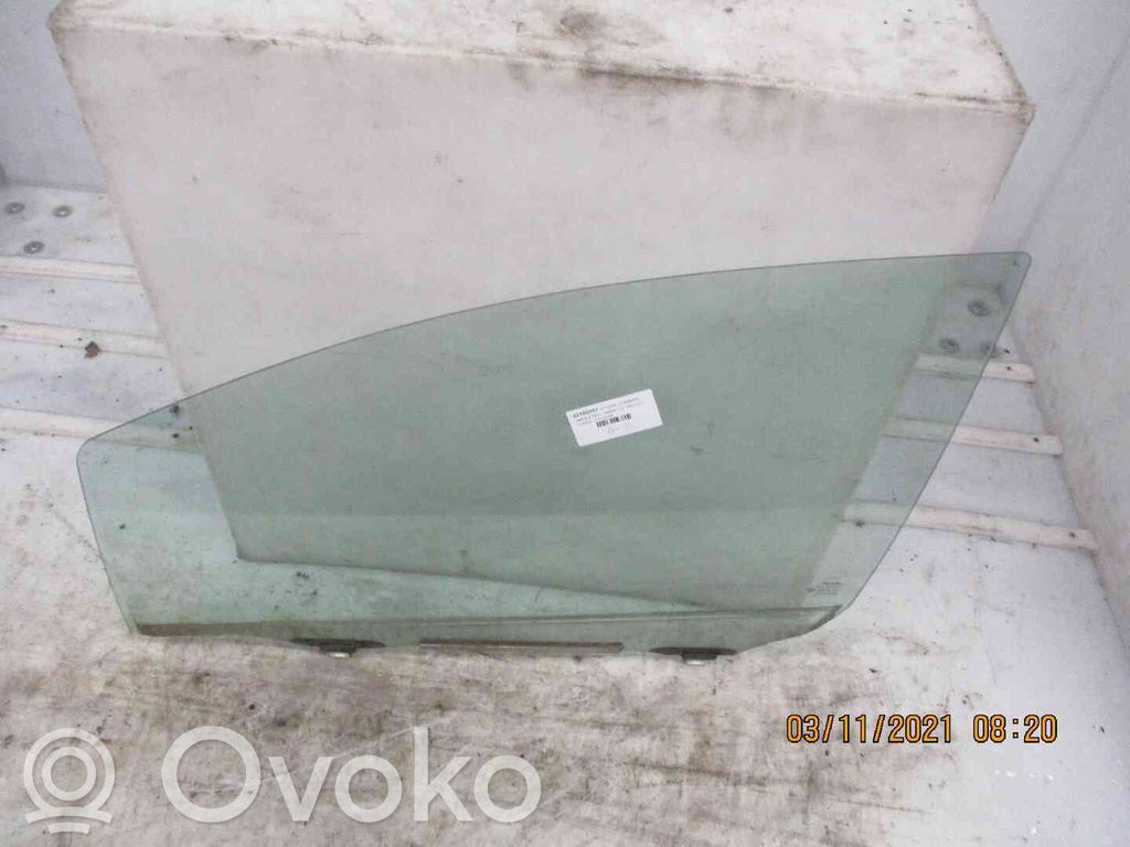Toyota Yaris Vetro del finestrino della portiera anteriore - quattro porte