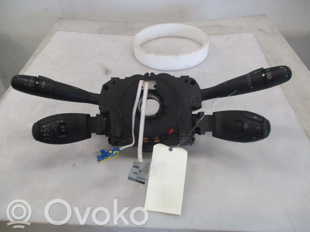 Peugeot 307 Leva/interruttore dell’indicatore di direzione e tergicristallo 