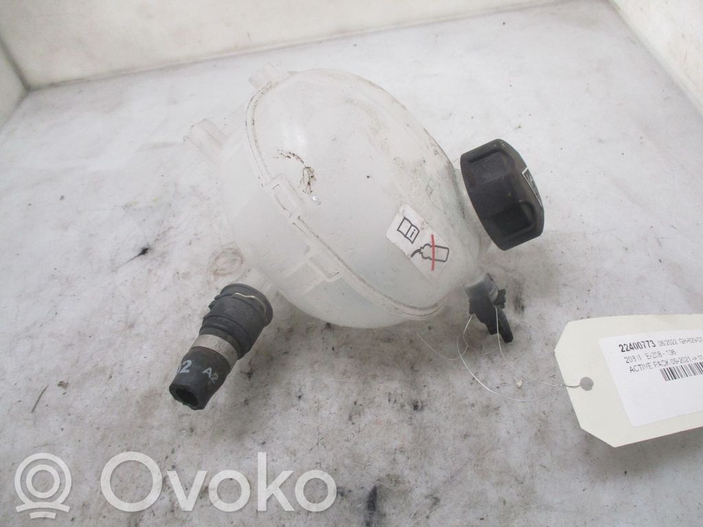 Peugeot 208 II Zbiornik wyrównawczy chłodziwa 