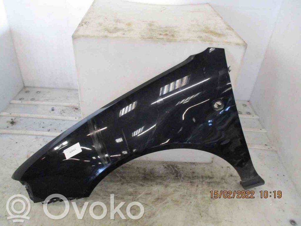 Błotnik przedni   8L0821105B,22200193,2539298,VDMS4