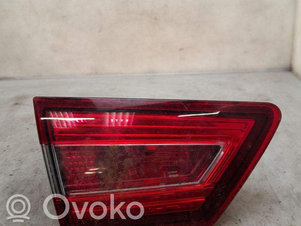 Renault Clio IV Lampy tylnej klapy bagażnika 