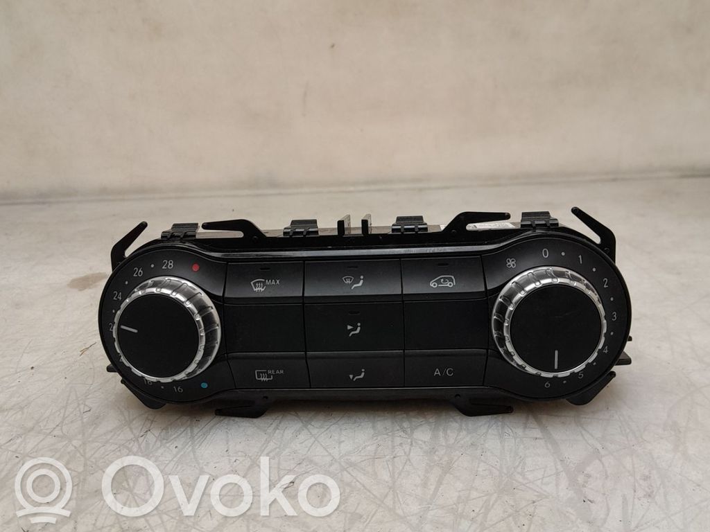 Mercedes-Benz CLA C117 X117 W117 Panel klimatyzacji 