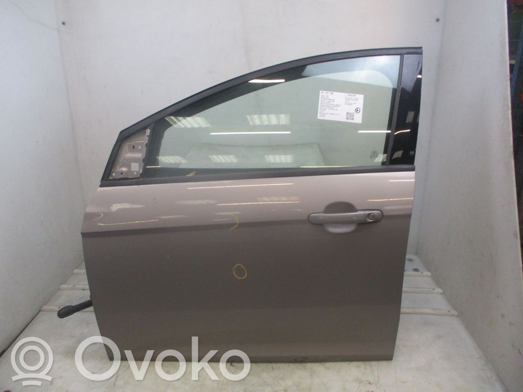 Ford Focus Дверь 