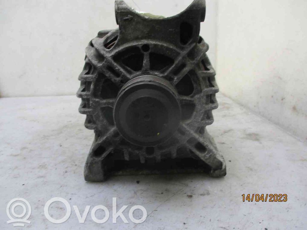 Mercedes-Benz A W169 Generator/alternator 