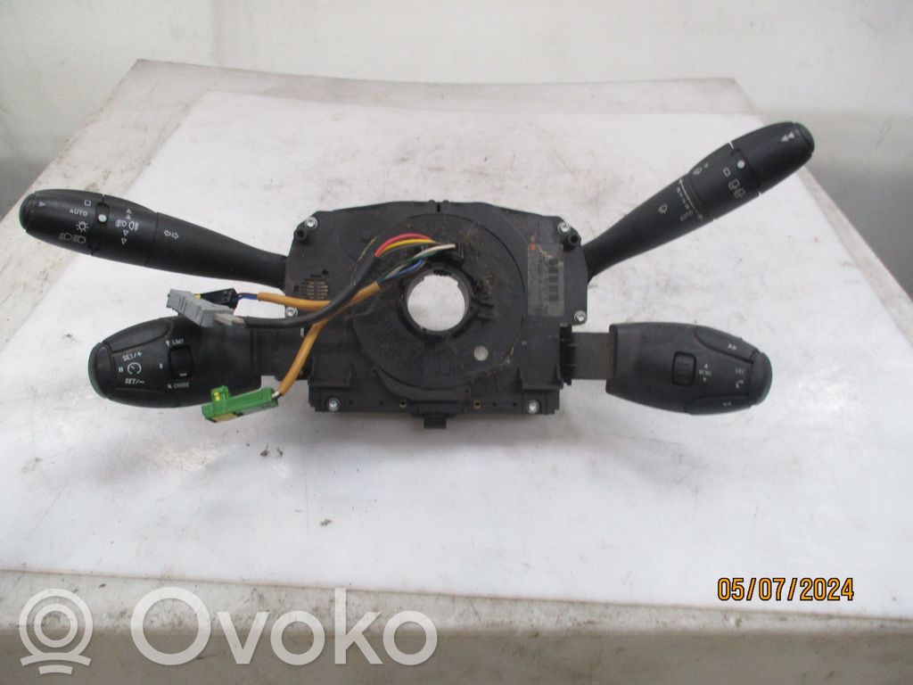 Peugeot 207 Bloc semnalizator și ștergător parbriz 