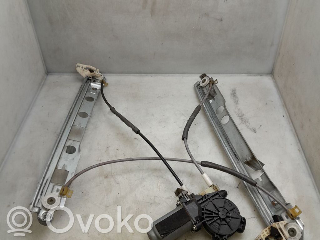 Renault Megane II Macara ușă față cu motor