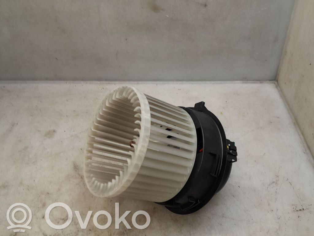 Peugeot 208 II Ventilator aerotermă 