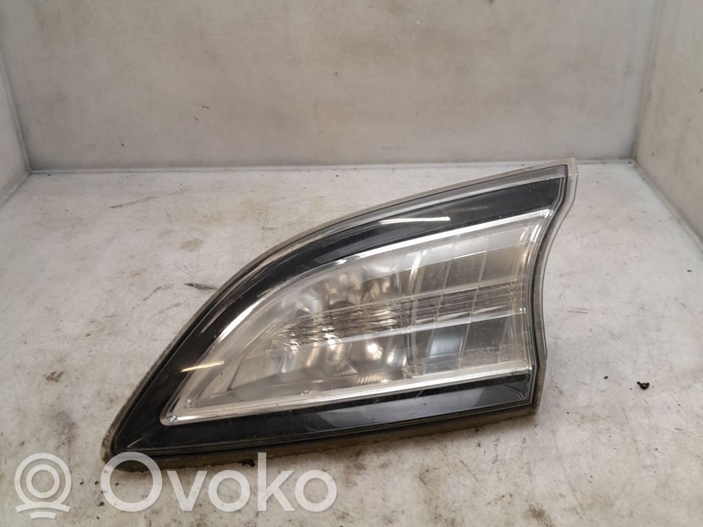 Mazda 3 II Lampă spate în capacul portbagajului 