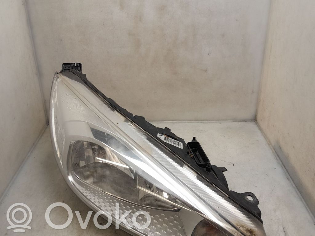 Ford Focus Headlight/headlamp 