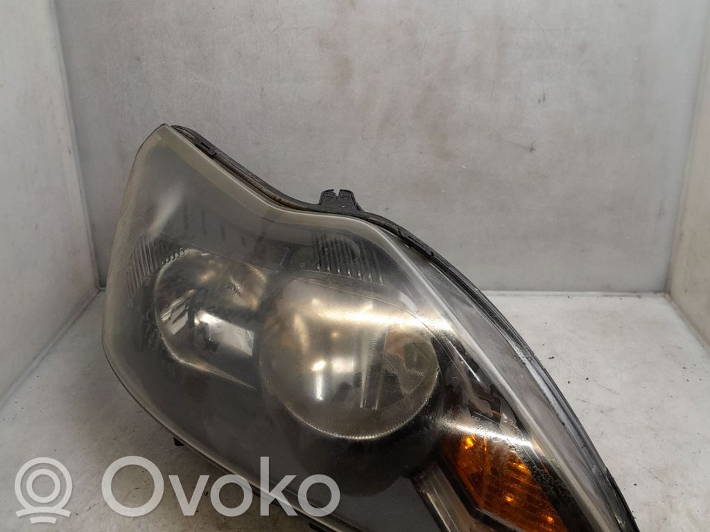 Headlight/headlamp   1754444,22402987,5919742,VDMS4