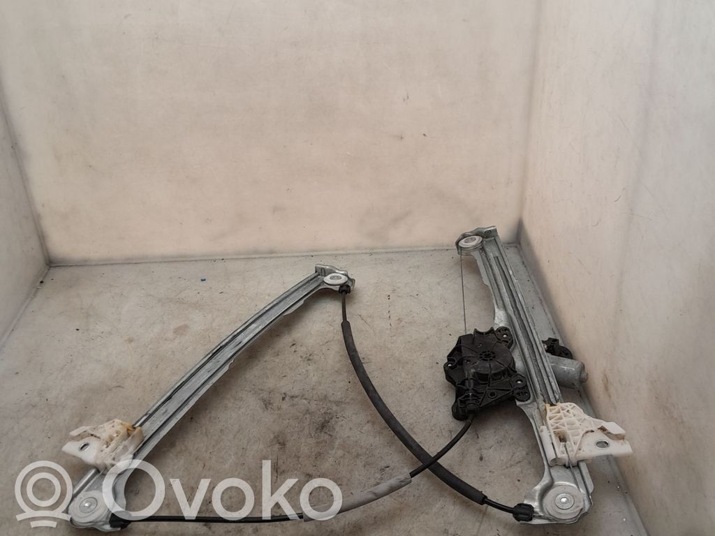 Mazda 3 Elektryczny podnośnik szyby drzwi przednich