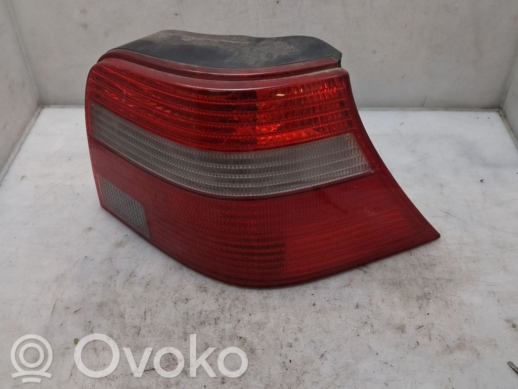 Volkswagen Golf IV Lampă spate în caroserie