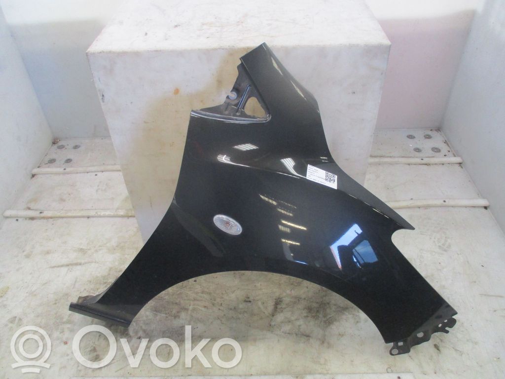 Mazda 2 Guardabarro