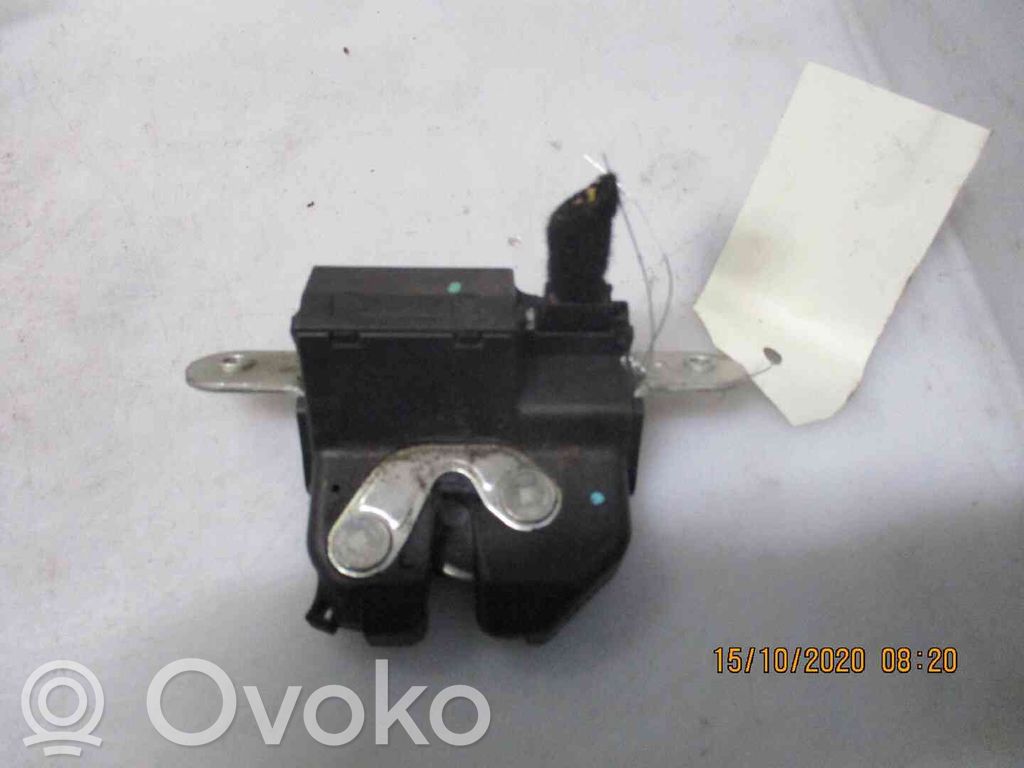 Fiat Punto Evo Takaluukun/tavaratilan lukon vastakappale 
