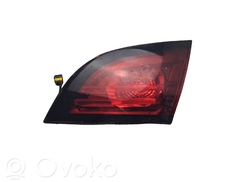 Citroen DS4 Aizmugurējais lukturis pārsegā 